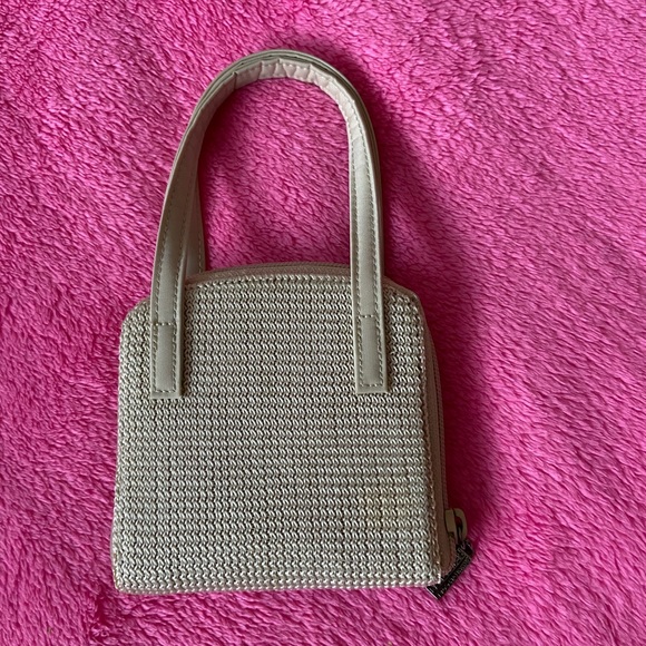 Kenneth Cole Reaction mini purse/wallet. - Picture 2 of 5